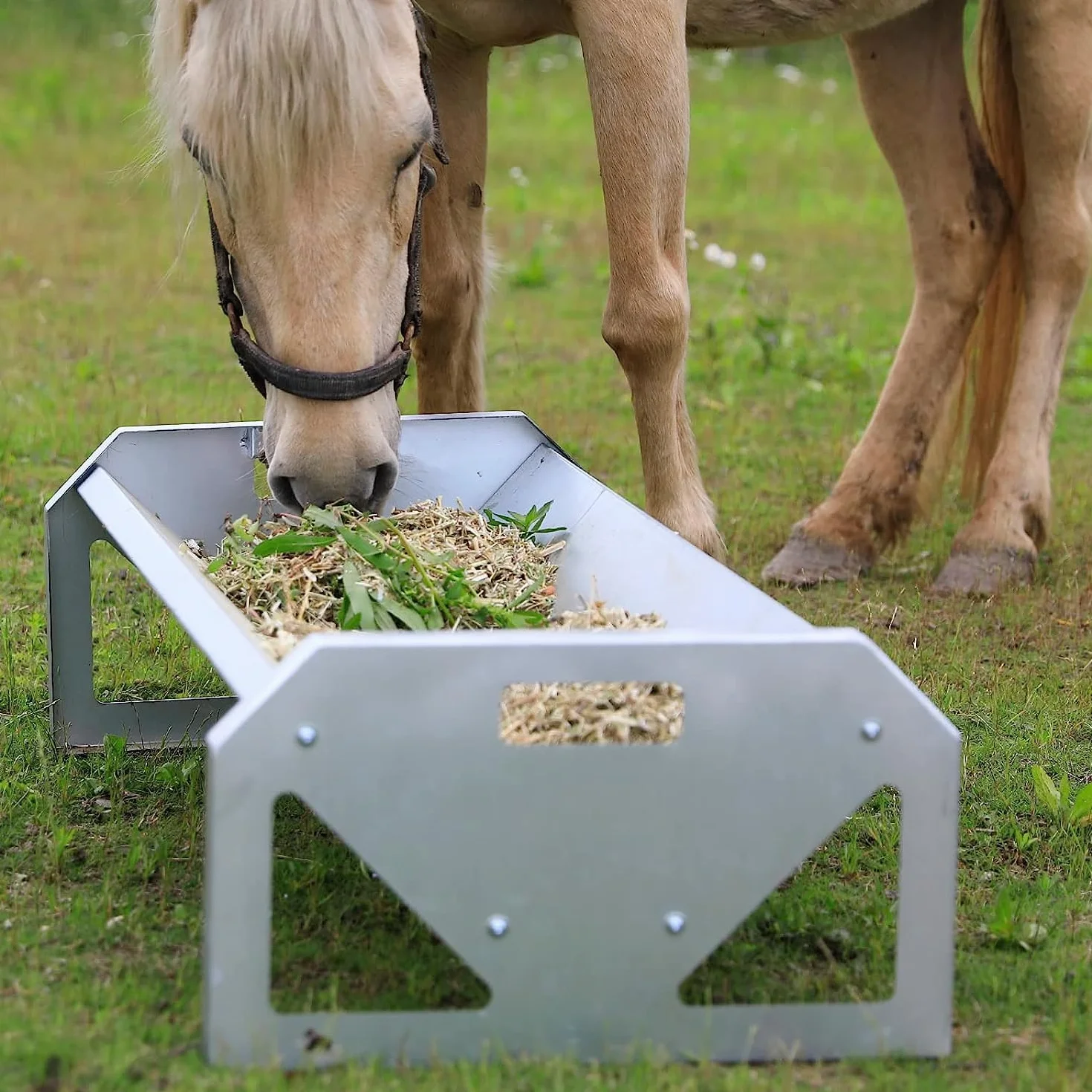 Comedero portátil de Acero galvanizado de 114,3 cm de Largo, Resistente, de Gran Capacidad, fácil de Limpiar, para terneros, ovejas, Caballos, Alpacas y Cabras